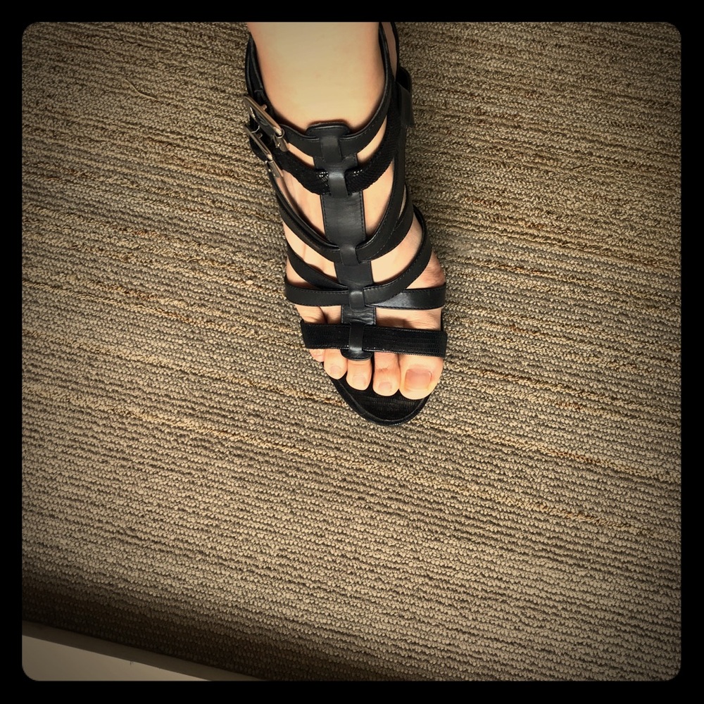 Ann Taylor wedges size 7